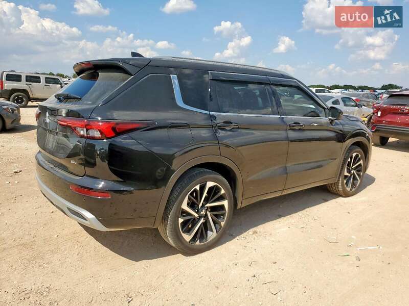 Внедорожник / Кроссовер Mitsubishi Outlander 2022 в Киеве
