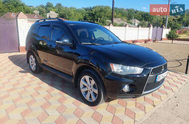 Внедорожник / Кроссовер Mitsubishi Outlander 2012 в Николаеве
