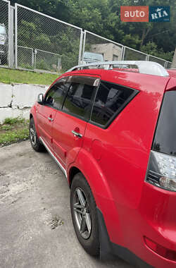 Внедорожник / Кроссовер Mitsubishi Outlander 2007 в 