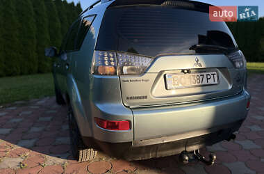 Внедорожник / Кроссовер Mitsubishi Outlander 2007 в 