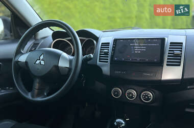 Внедорожник / Кроссовер Mitsubishi Outlander 2007 в 