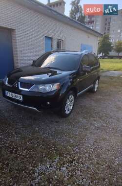 Внедорожник / Кроссовер Mitsubishi Outlander 2008 в 
