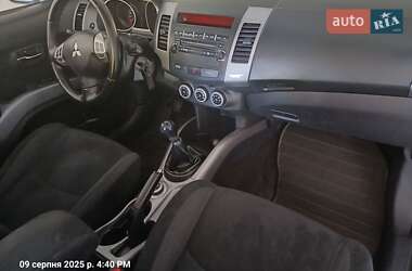 Внедорожник / Кроссовер Mitsubishi Outlander 2008 в 