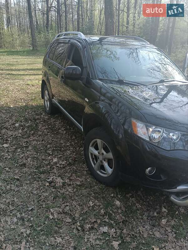 Внедорожник / Кроссовер Mitsubishi Outlander 2008 в Корюковке