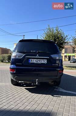 Внедорожник / Кроссовер Mitsubishi Outlander 2010 в 