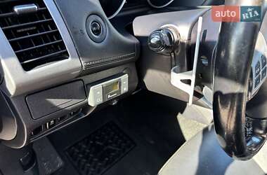 Внедорожник / Кроссовер Mitsubishi Outlander 2010 в 