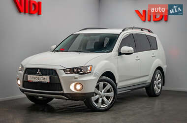Mitsubishi Outlander 2012