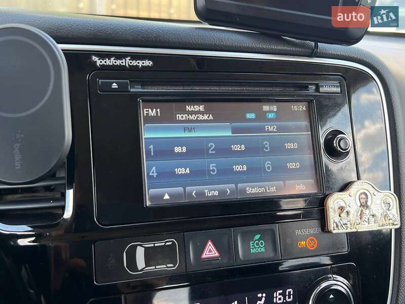 Внедорожник / Кроссовер Mitsubishi Outlander 2013 в Киеве