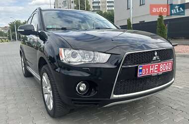 Mitsubishi Outlander 2011