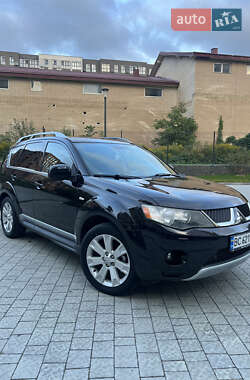 Внедорожник / Кроссовер Mitsubishi Outlander 2009 в 