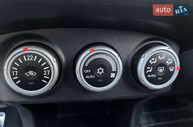 Внедорожник / Кроссовер Mitsubishi Outlander 2009 в 
