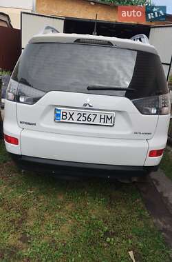 Внедорожник / Кроссовер Mitsubishi Outlander 2008 в 