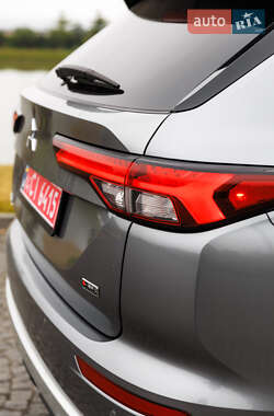 Внедорожник / Кроссовер Mitsubishi Outlander 2021 в 