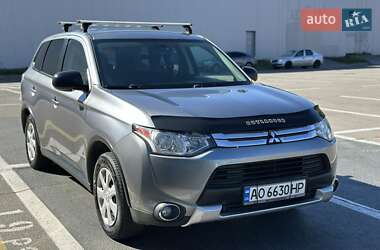 Mitsubishi Outlander 2014