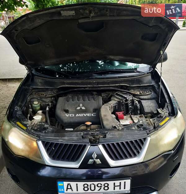 Внедорожник / Кроссовер Mitsubishi Outlander 2008 в Броварах фото 17 Внедорожник / Кроссовер Mitsubishi Outlander 2008 в Броварах