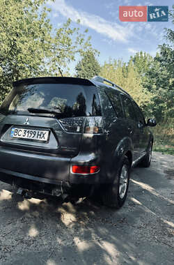 Внедорожник / Кроссовер Mitsubishi Outlander 2007 в 