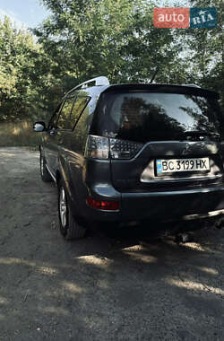 Внедорожник / Кроссовер Mitsubishi Outlander 2007 в 