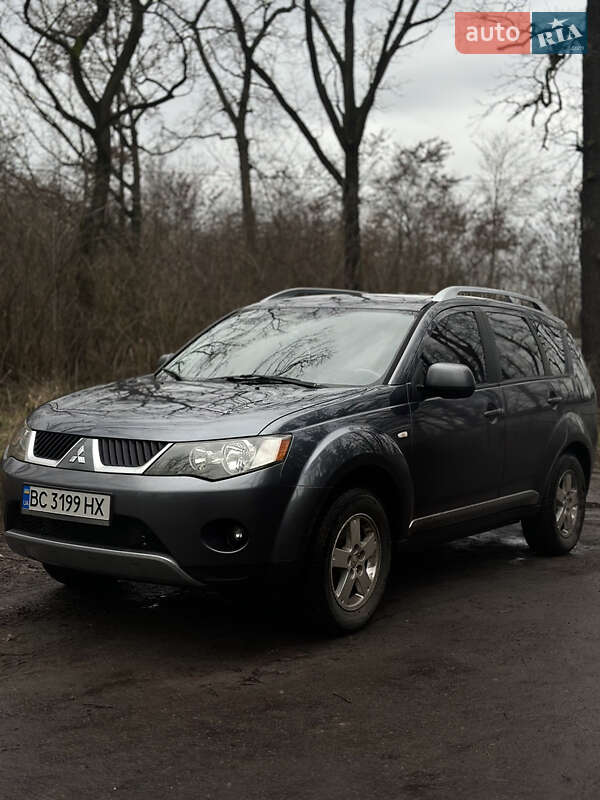 Внедорожник / Кроссовер Mitsubishi Outlander 2007 в 