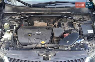 Внедорожник / Кроссовер Mitsubishi Outlander 2008 в 