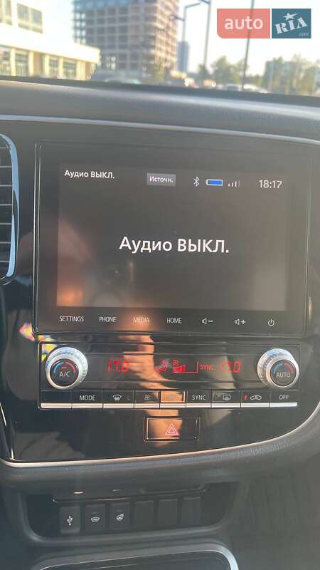 Внедорожник / Кроссовер Mitsubishi Outlander 2021 в Днепре
