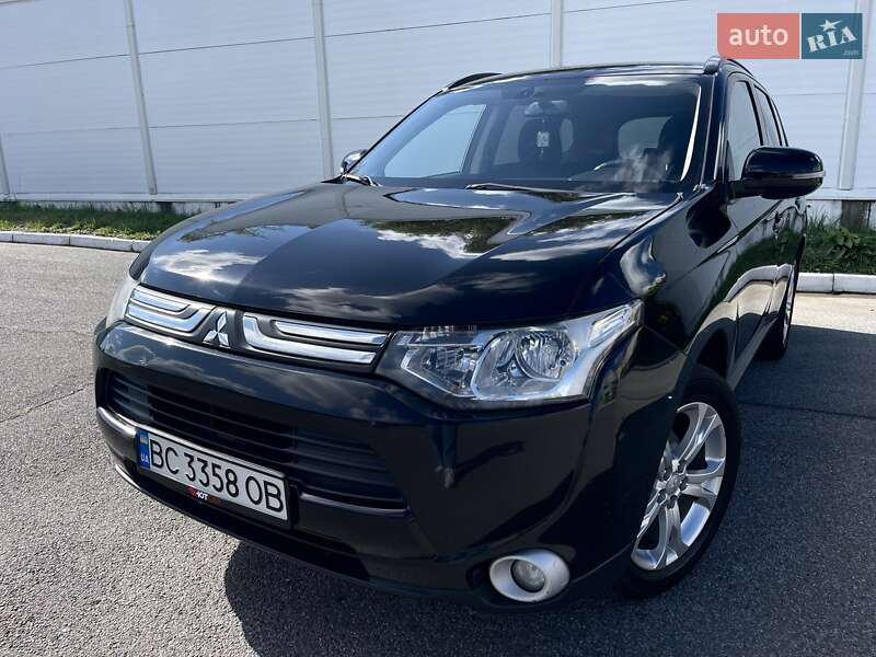 Внедорожник / Кроссовер Mitsubishi Outlander 2013 в Львове фото 3 Внедорожник / Кроссовер Mitsubishi Outlander 2013 в Львове