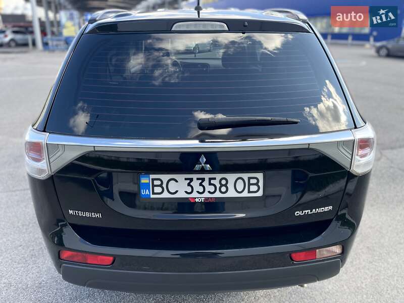 Внедорожник / Кроссовер Mitsubishi Outlander 2013 в Львове фото 8 Внедорожник / Кроссовер Mitsubishi Outlander 2013 в Львове