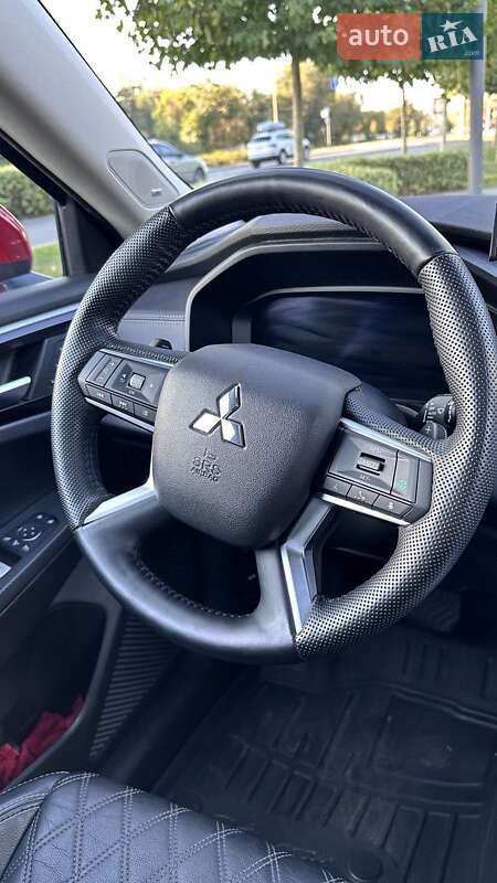 Внедорожник / Кроссовер Mitsubishi Outlander 2023 в Днепре фото 53 Внедорожник / Кроссовер Mitsubishi Outlander 2023 в Днепре