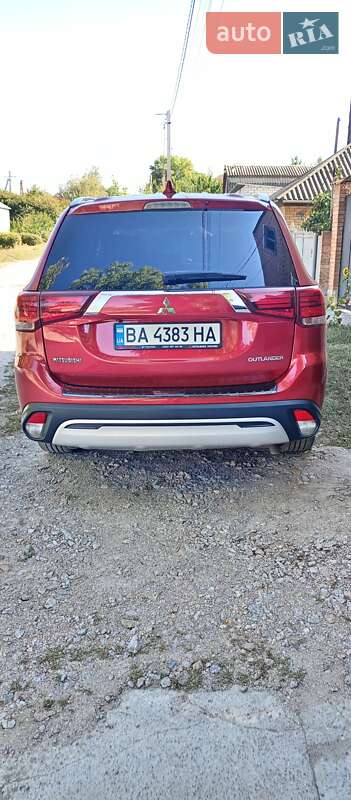 Внедорожник / Кроссовер Mitsubishi Outlander 2018 в Кропивницком фото 2 Внедорожник / Кроссовер Mitsubishi Outlander 2018 в Кропивницком