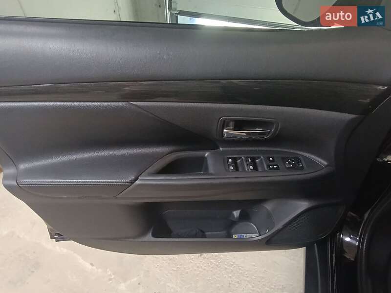 Позашляховик / Кросовер Mitsubishi Outlander 2016 в Білій Церкві фото 25 Позашляховик / Кросовер Mitsubishi Outlander 2016 в Білій Церкві