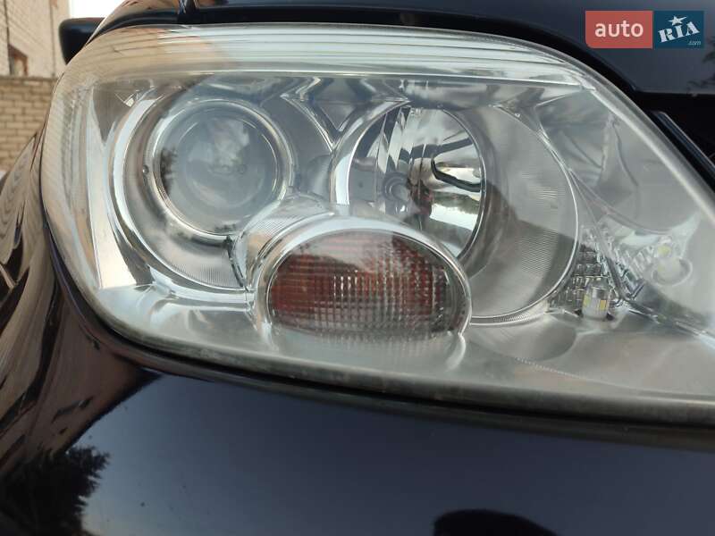 Внедорожник / Кроссовер Mitsubishi Outlander 2007 в Краснокутске