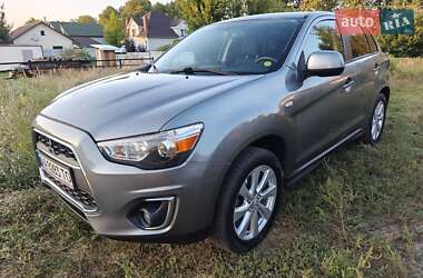 Mitsubishi Outlander 2015