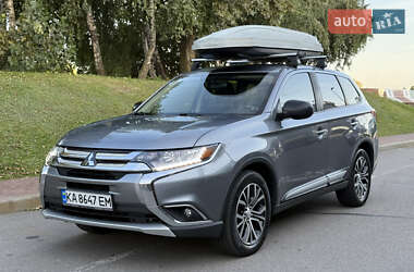 Внедорожник / Кроссовер Mitsubishi Outlander 2018 в Киеве