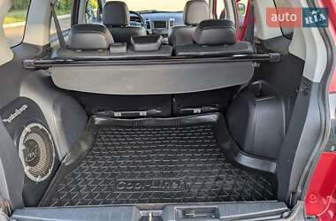 Внедорожник / Кроссовер Mitsubishi Outlander 2010 в 