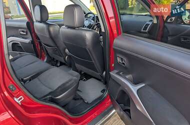 Внедорожник / Кроссовер Mitsubishi Outlander 2010 в 
