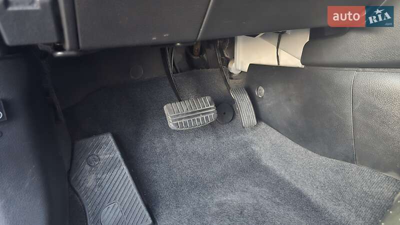 Внедорожник / Кроссовер Mitsubishi Outlander 2007 в Киеве