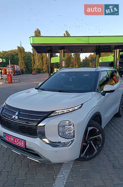 Внедорожник / Кроссовер Mitsubishi Outlander 2022 в Кременчуге