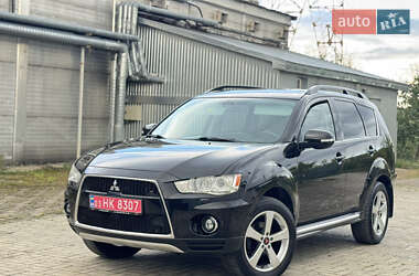 Mitsubishi Outlander 2011