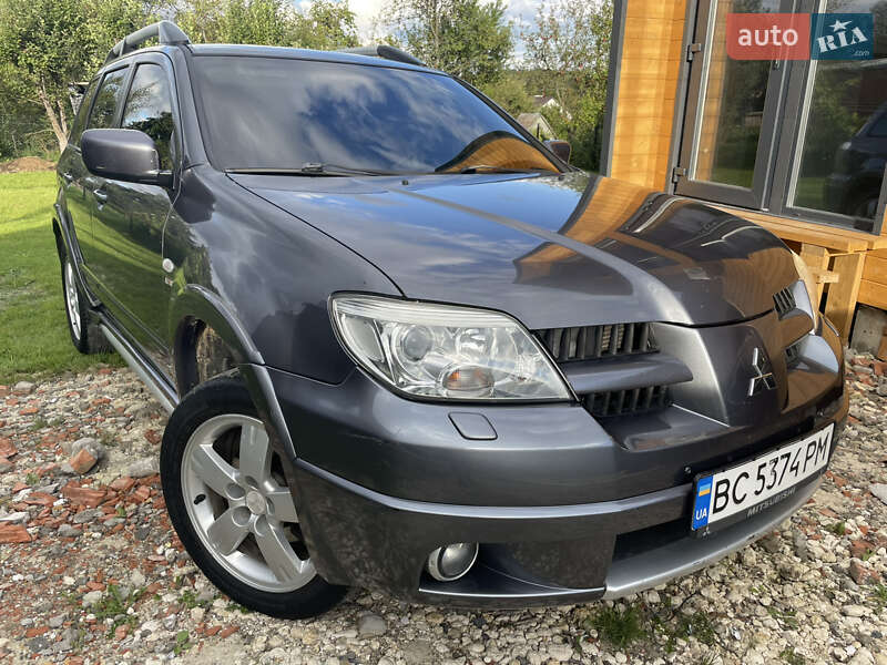 Внедорожник / Кроссовер Mitsubishi Outlander 2006 в Трускавце