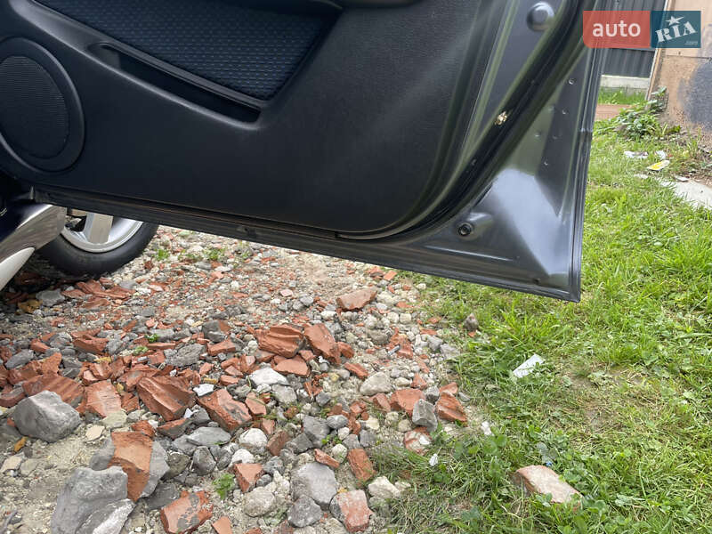 Внедорожник / Кроссовер Mitsubishi Outlander 2006 в Трускавце