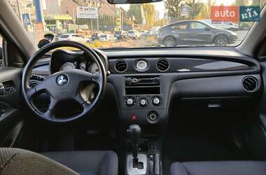Внедорожник / Кроссовер Mitsubishi Outlander 2007 в 
