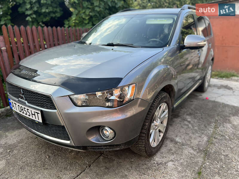 Позашляховик / Кросовер Mitsubishi Outlander 2013 в Івано-Франківську фото 3 Позашляховик / Кросовер Mitsubishi Outlander 2013 в Івано-Франківську