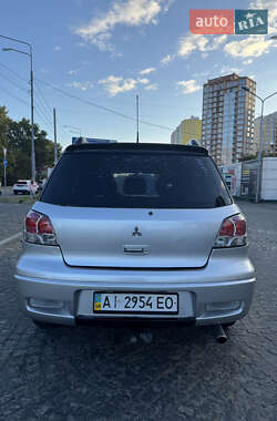 Внедорожник / Кроссовер Mitsubishi Outlander 2006 в 