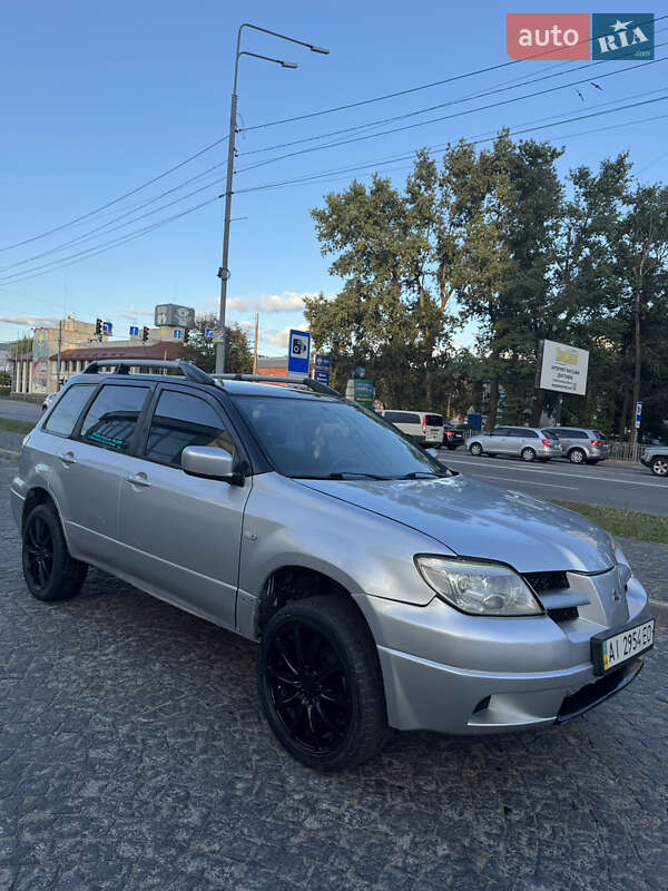 Внедорожник / Кроссовер Mitsubishi Outlander 2006 в Броварах