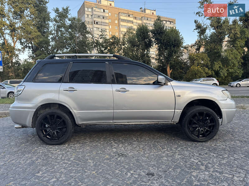 Внедорожник / Кроссовер Mitsubishi Outlander 2006 в Броварах
