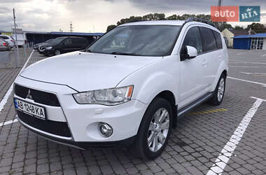 Позашляховик / Кросовер Mitsubishi Outlander 2011 в Чернівцях