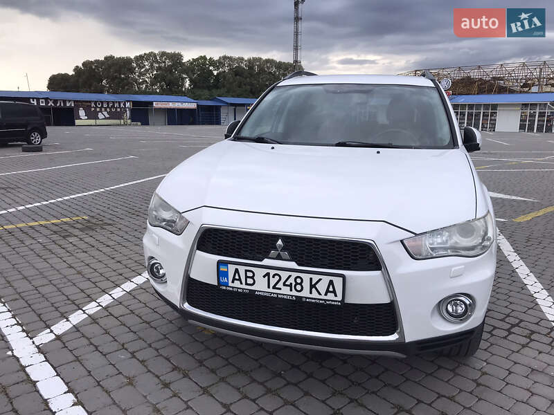 Внедорожник / Кроссовер Mitsubishi Outlander 2011 в Черновцах