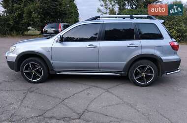 Внедорожник / Кроссовер Mitsubishi Outlander 2006 в 