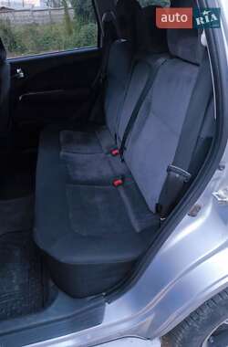 Внедорожник / Кроссовер Mitsubishi Outlander 2006 в 
