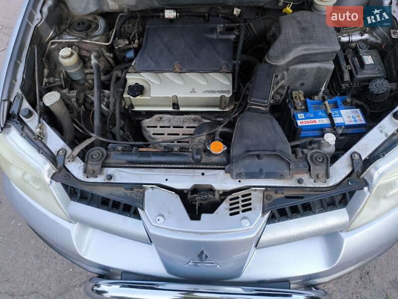 Внедорожник / Кроссовер Mitsubishi Outlander 2006 в Чернигове фото 20 Внедорожник / Кроссовер Mitsubishi Outlander 2006 в Чернигове