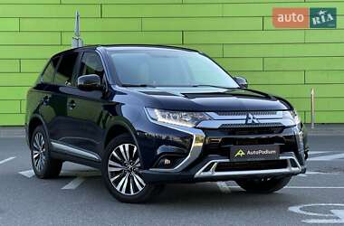 Mitsubishi Outlander 2020